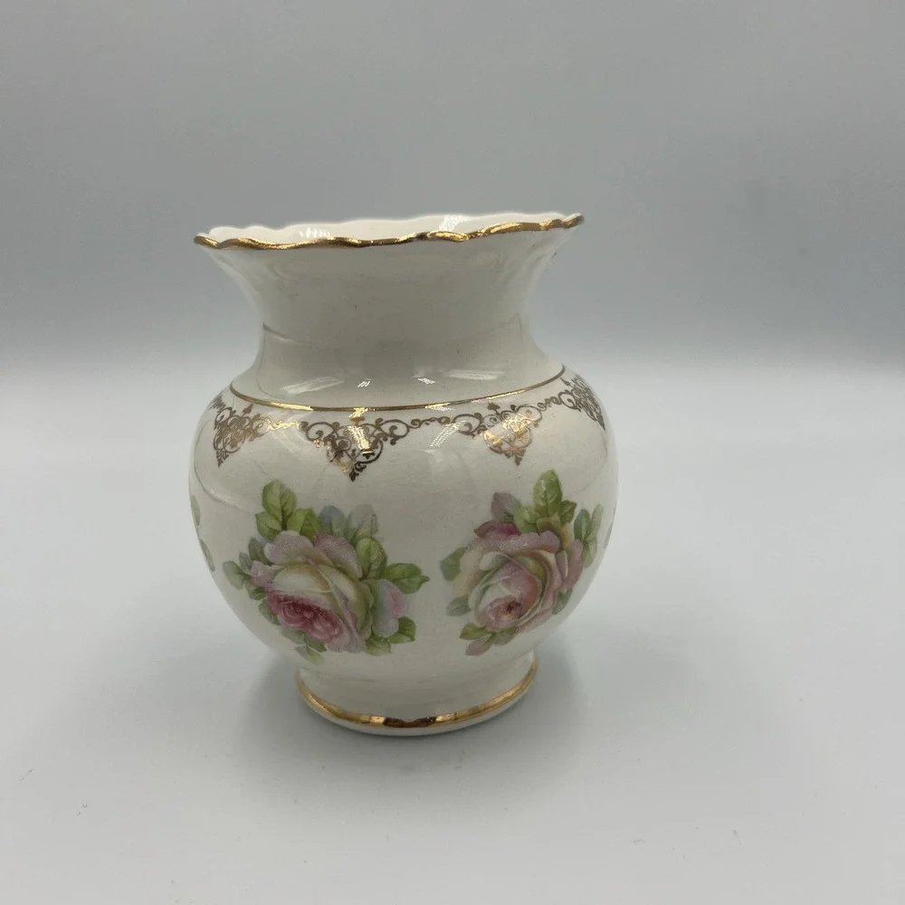 Vintage Japanese Porcelain Vase Pink Roses‎ Gold Gilt Scalloped Rim 4.75